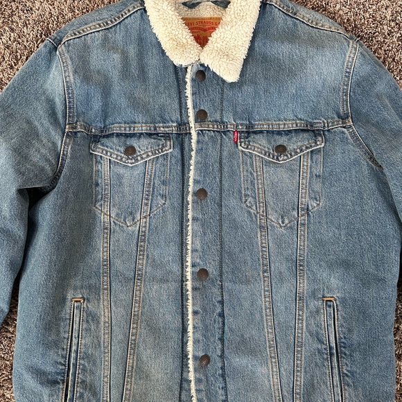Levi Sherpa Trucker Jacket - Picture 2 of 4